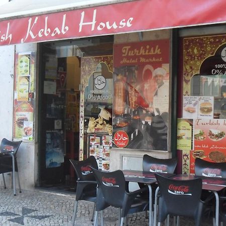 Istanbul Hostel Лиссабон Экстерьер фото